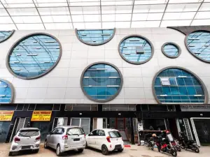 RedDoorz Plus @ Centrium Katamso Medan