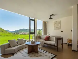 Bowan•Valley  Hotel