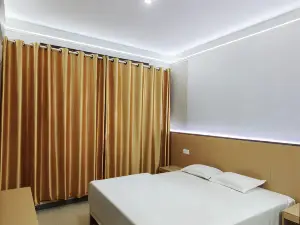 Luyi Jinyuan Hotel (Weizhen Road)