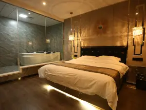 Yilan Longzheng Hotel