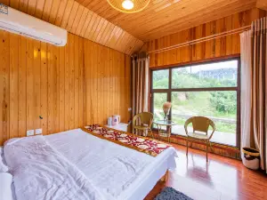 Yipu Mountain Resort