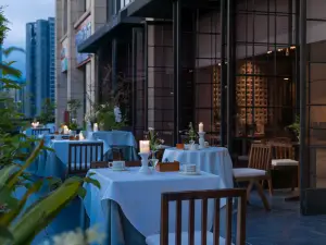 Yunjia Hotel