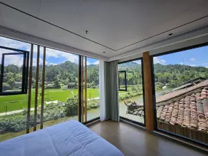Xiaodanjiang Miao Village Riverside Panorama Homestay