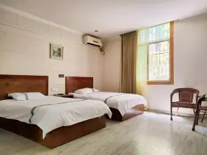Dongyuan Business Express Hotel