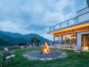 Mu Yun Wan Hostel, Shennongjia (Huong Khe Yuen Scenic Spot Shop)
