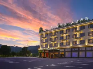 Dulanda LAB Hotel (Hengdian World Studios Branch)