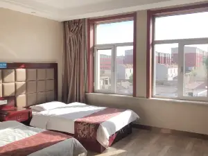 쑤니터우기 후이펑 홀리데이 호텔