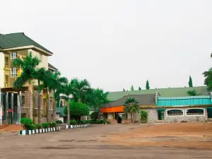 Osborn La-Palm Royal Resort