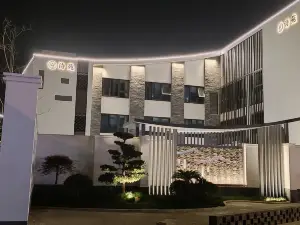 Yuxi Courtyard Hotel
