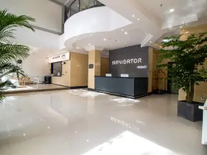 Qingzhen NAVIGATOR Apartment (Central International Building)