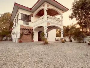 RedDoorz @ Casa Rafaelle Transient Ilocos Sur