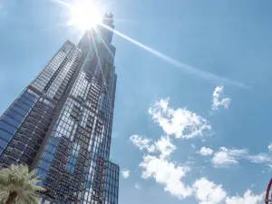 Orient Paris Landmark Tower Apartment