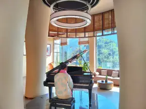 Huajing · Resort Homestay (Mangshan Yao Ethnic Township Branch)