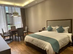 Xinqi Zhouji Hotel