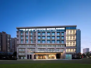 Atour Hotel Wuxi East Station South Square