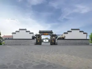 Lake Jingpo Jingshui Hot Spring Hotel