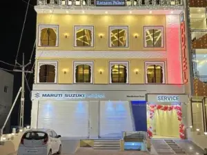 호텔 라트남 팰리스