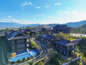 YI HUA YI SHI JIE BAN SHAN HOTEL