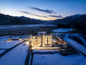 Bowan•Valley  Hotel