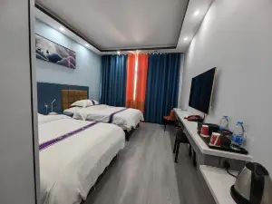 Zeku Gaoyuanhong Grand Hotel