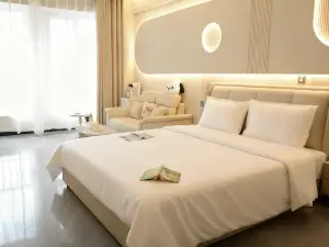 Paopao Movie Homestay (Wei County Century Avenue)