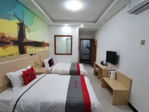 Junyi Chain Hotel (Linfen Anze County Bus Station)