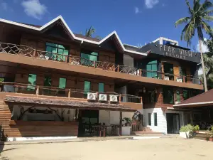 Peak View Resort and Restaurant by Cocotel