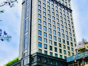 CITY HOTEL