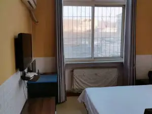 Huludao Daily Sheng Hotel
