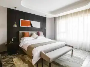 Huating Huarong TIME Hotel