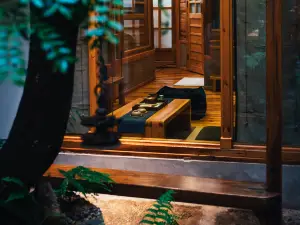 Yuxi Qingyun Shangju Homestay (Nie'er Former Residence)