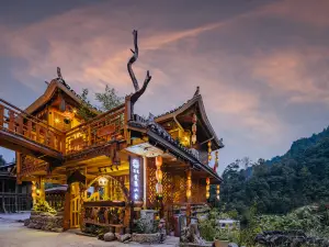 Floral Hotel ·  Buddha top mountain fanyin Mountain House