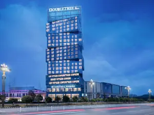 DoubleTree by Hilton Guang'an