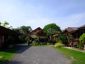 Cool Cat House ครูแคทเฮาส์