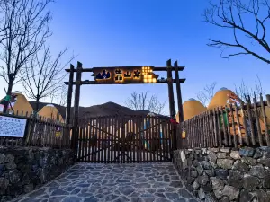 靠山窩野奢宿營地