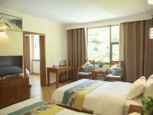 Bohao Hotel (Huanglong Scenic Area)