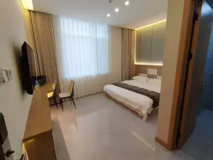 Qianxi Business Hotel
