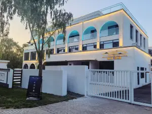 Taijidao Shanshui Jing'an Hotel