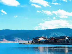 瀘沽湖木楞房ブティック中国式旅館