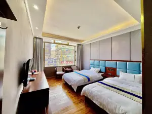 Rma Yul Rich Hotel