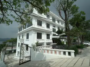 Lakeside Dai Lai Hotel