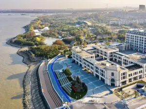 Linjiang International Cruise Hotel (Shanghai Baoyang Road Port Area)