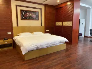 Bailu Hotel