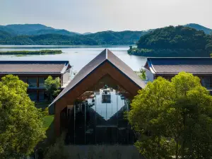 Guoyun Mountain Residence · Xiangang Reservoir Inn