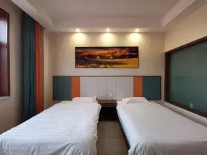 Saiwai Station Hotel
