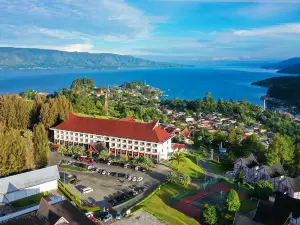 Niagara Hotel Lake Toba & Resorts