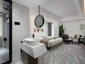 Yiju Bieyuan Hotel (Wuyi Square IFC)