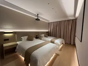 Yaxuan Smart Hotel
