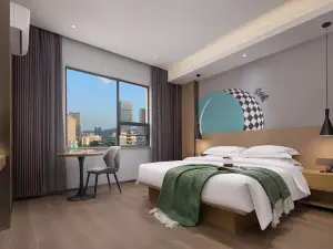 Zhongxiang Kaiden Business Hotel