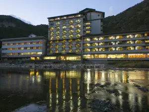 川湯綠屋山水館酒店